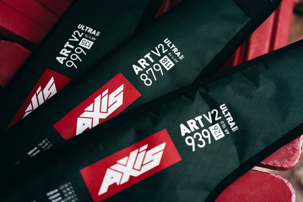 AXIS ART V2 999 Frontwing