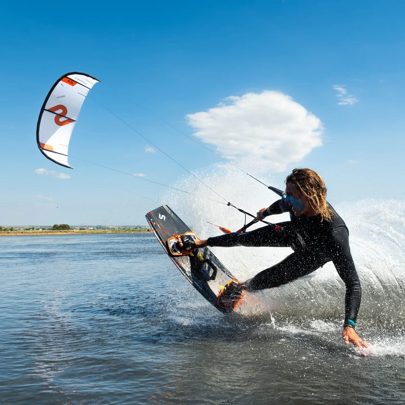 SLINGSHOT Code V3 Kite 2026