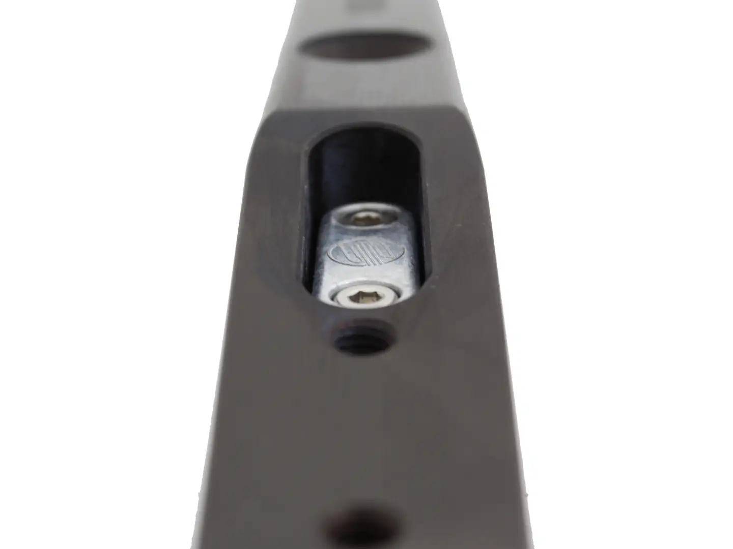 SABFOIL Fuselage 1003
R8 Mast Connection - T6